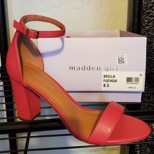 Madden girl 8.5 Fuschia heels